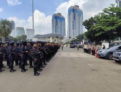 Brimob Polda Metro Jaya Amankan Aksi Bela Palestina di Sekitar Kedubes AS*
