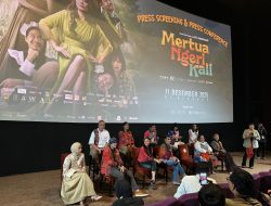 Gala Premiere Mertua Ngeri Kali Debut Perdana Bunda Corla di Layar Lebar bikin Heboh Penonton