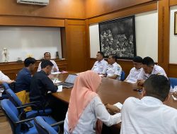 Sarung Rp841 Juta untuk Tokoh Masyarakat, Mahasiswa Pertanyakan Logika Anggaran Kota Tasikmalaya