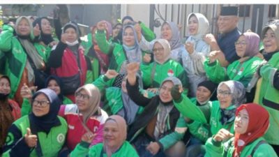 AKHIRNYA SIDOARJO DIURUSIN MBOK’E DEWEK : IBU WAKIL BUPATI MIMIK IDAYANA