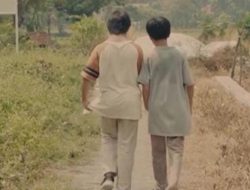 Teaser Perdana “Tanah Runtuh” Tampilkan Visual Dramatis dan Konflik Penuh Emosi