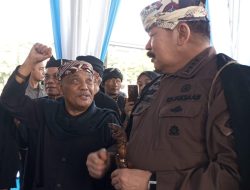Baresan Olot Jabar Beri Penghormatan Adat kepada Jaksa Agung RI atas Dedikasi Penegakan Hukum