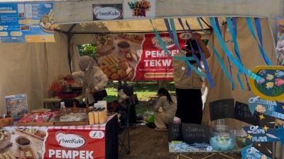 Mahasiswa Vokasi UI Bantu UMKM Iwakula Tembus Pasar Lewat Branding Digital