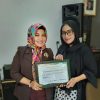 Risdiana Wiryatni Serahkan Kinerja Award, Dorong UMKM Depok Semakin Berdaya