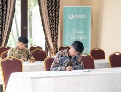 Anak Yatim Berprestasi Iqmal Hidayat Raih Türkiye Scholarships 2026, Lolos Kuliah Jurnalistik di Turki